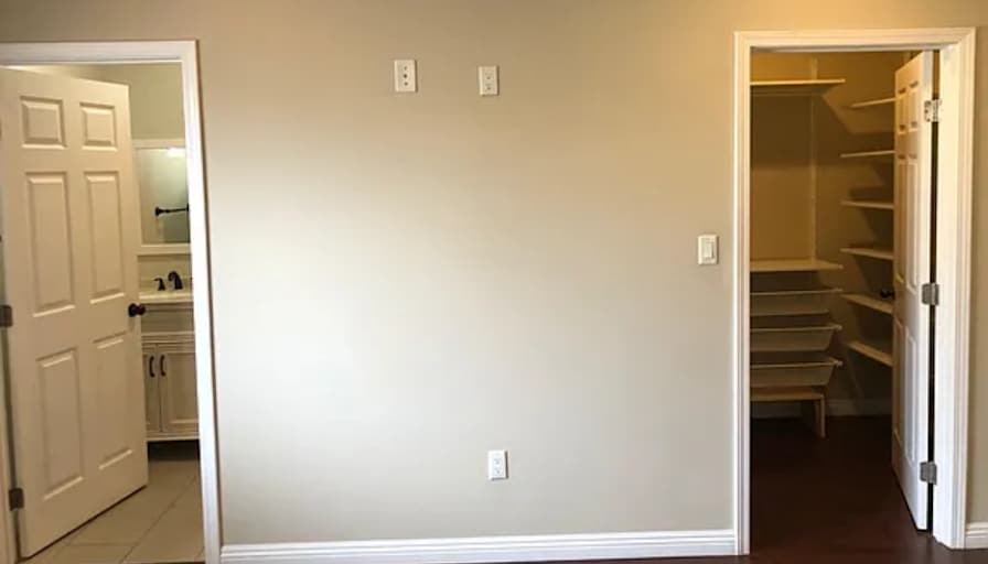 Eduard's room