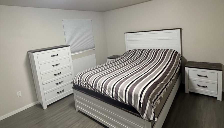Tammy.'s room
