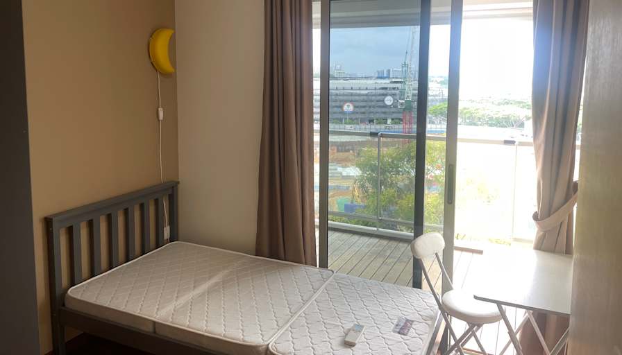 Yophi's room