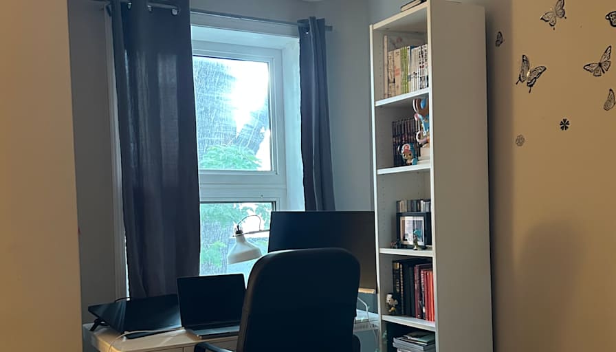 Talia's room