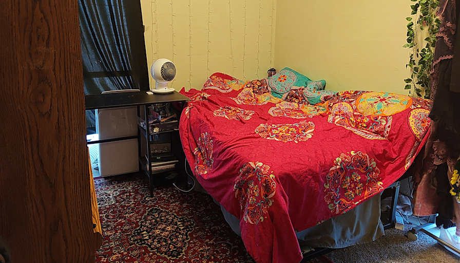 Hisako's room