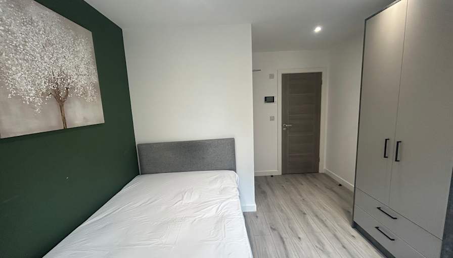 Sig Lets's room