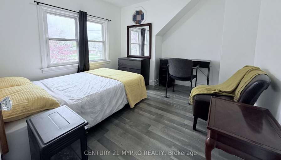 Amy Li's room