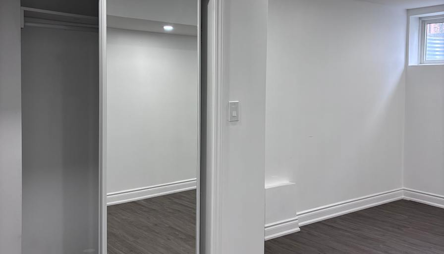 Sanket Rustagi's room