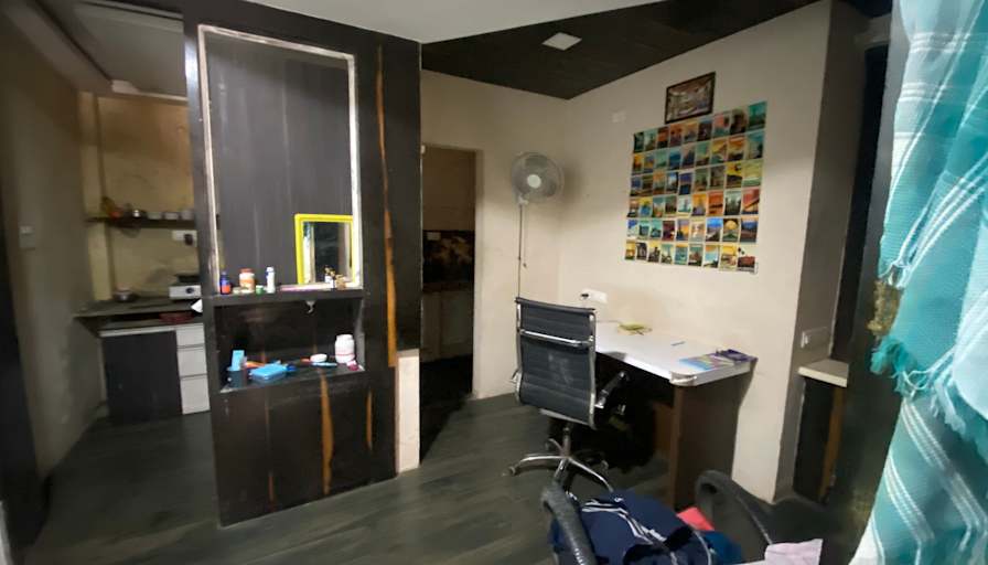 Nainy's room