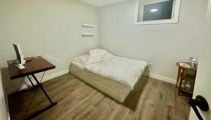 Cindy's room