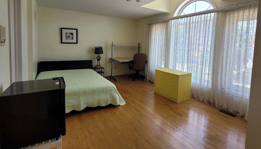 Jungshin's room