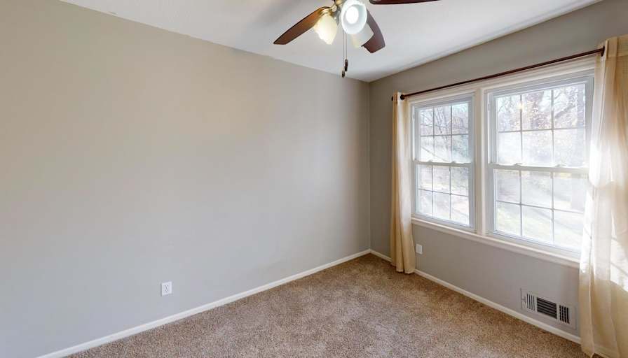 Aater's room