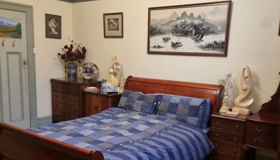 Crystal's room