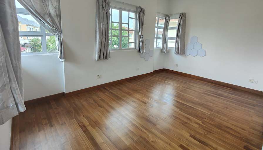 VVA EI's room