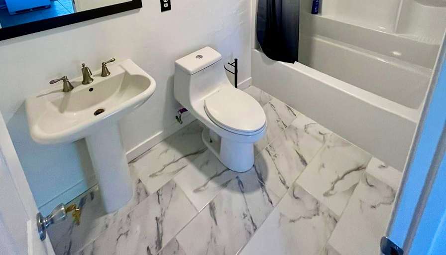 Albany's room