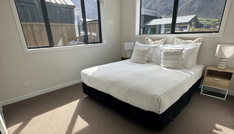 Linda A.'s room