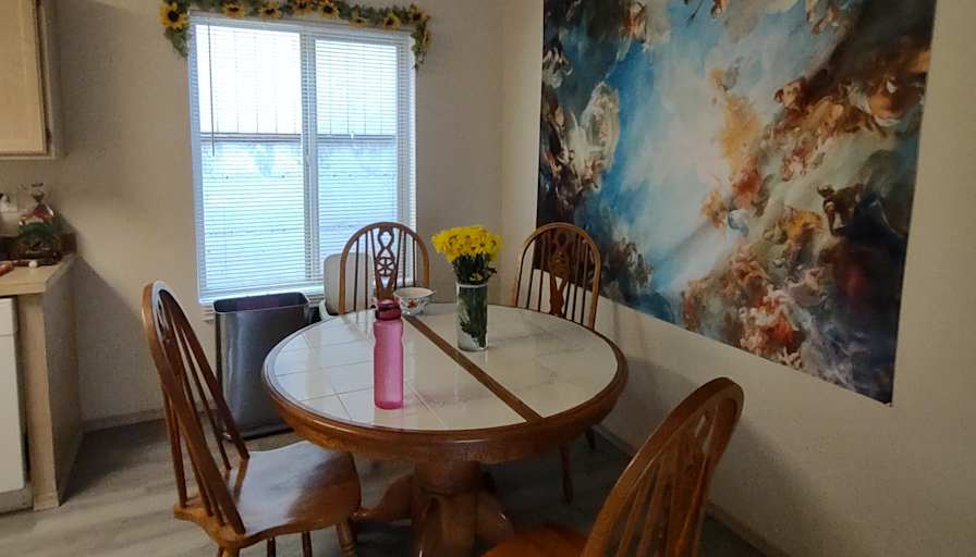 Sophia Peterson's room
