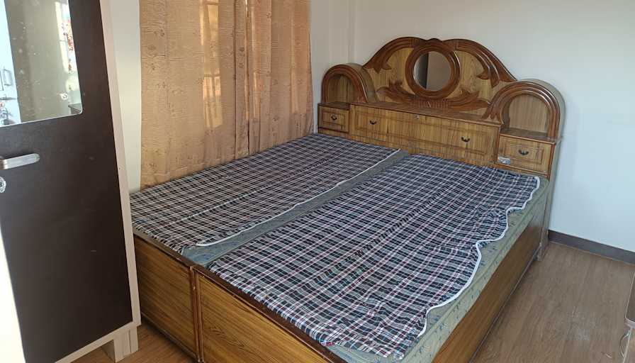 Akshay's room