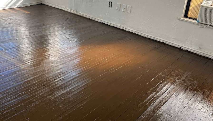 Kingston's room