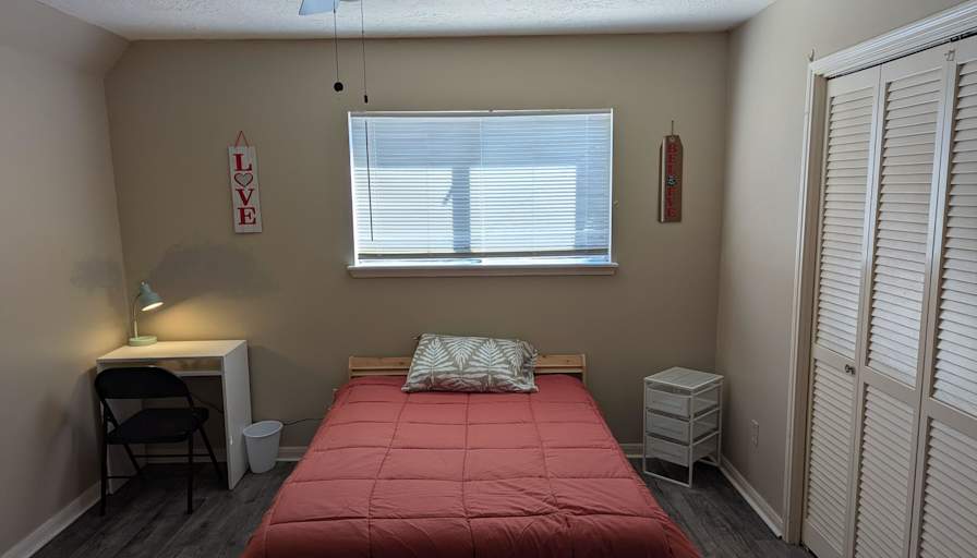 PadSplit's room