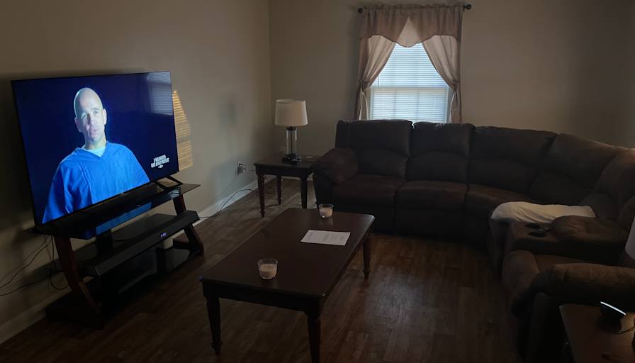 Cary L Grubbs's room