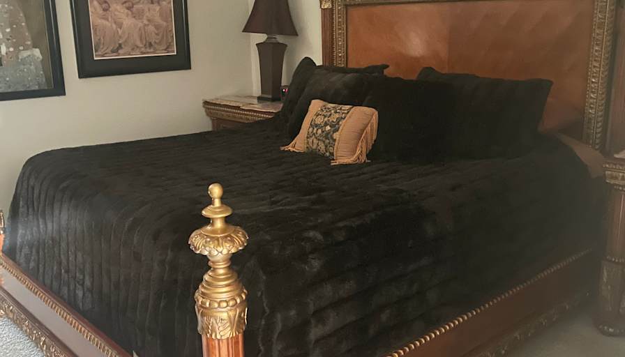 K.B.'s room