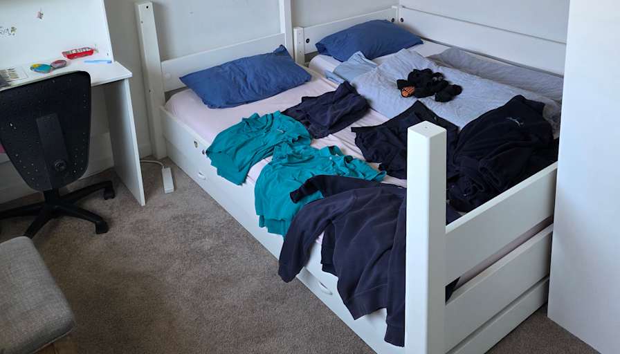 Sandro's room