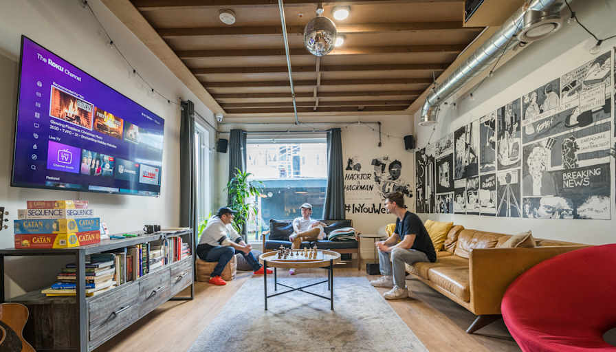 Russian Hill Coliving's room