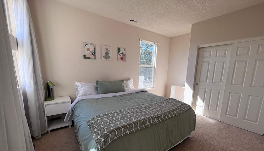 Shontelle's room