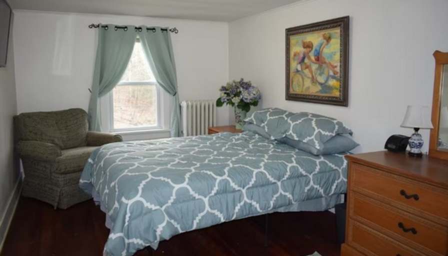Courtney's room