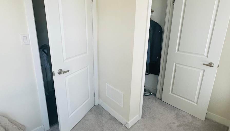 Shola's room