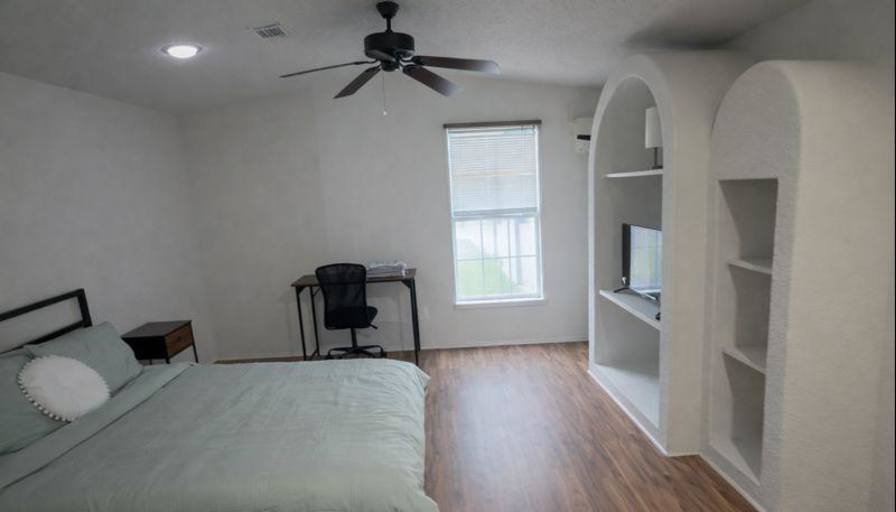 PadSplit's room