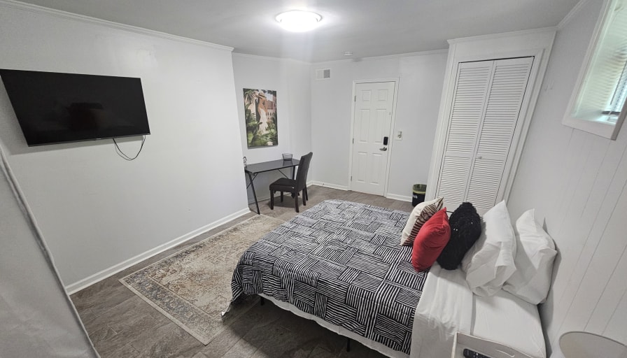 CL&C Property Management and Consulting's room