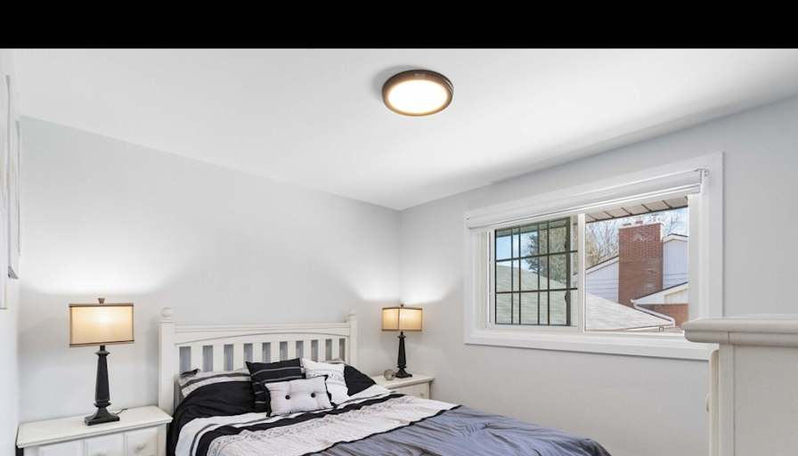 Burlington's room