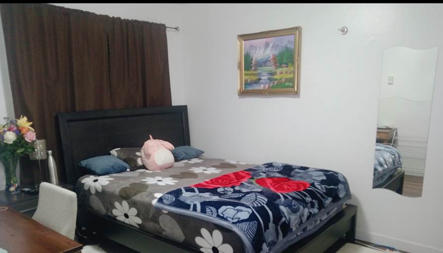 Greg's room
