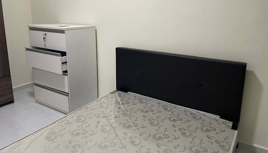 Max Sum's room