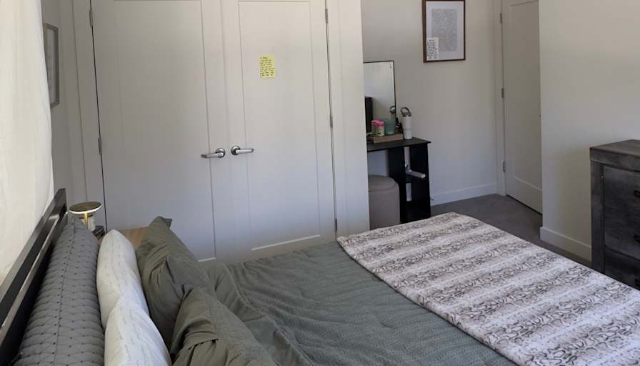 Airus's room