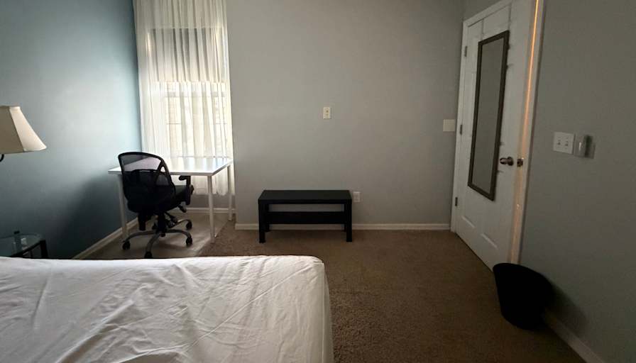 Diluz's room