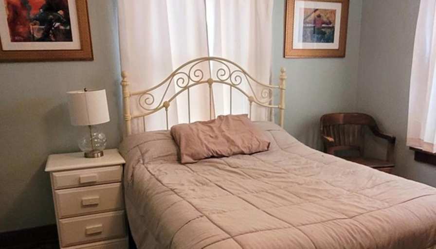 Linda's room