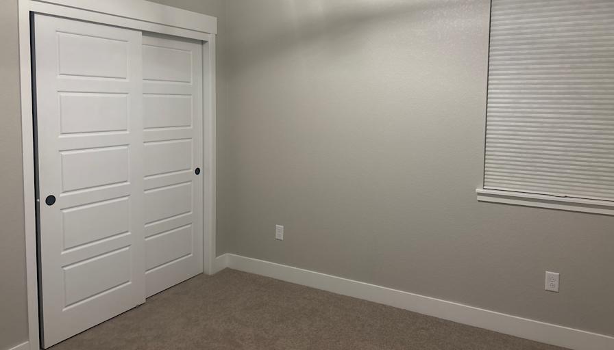 Ela's room