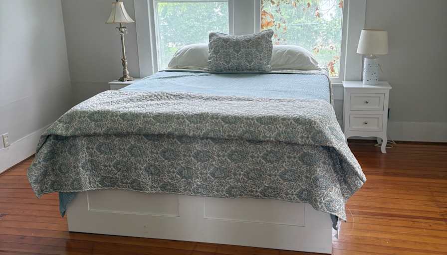 Zoe's room