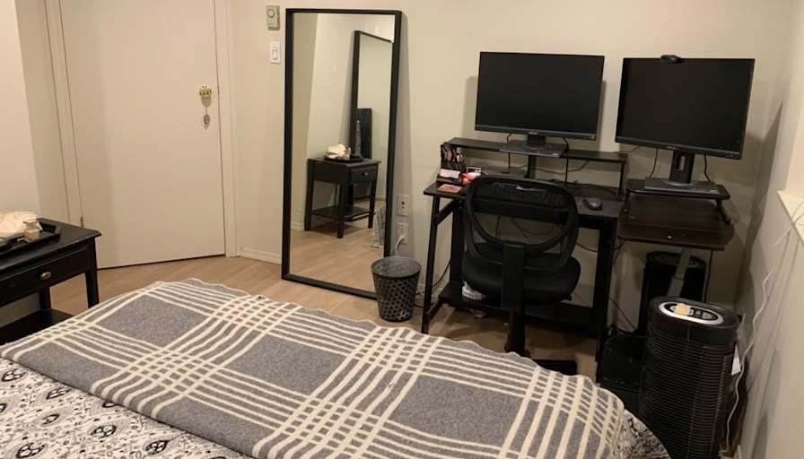 Courtney's room