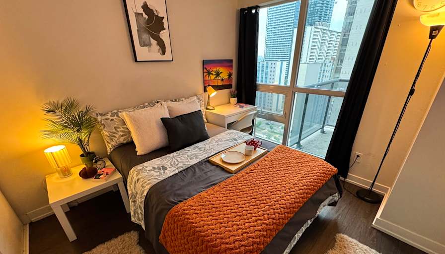Guillermo's room