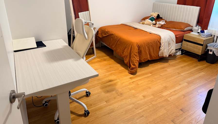 Ayomide Oyefeso's room