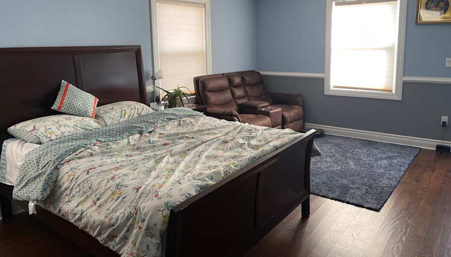 Anna Ngo's room