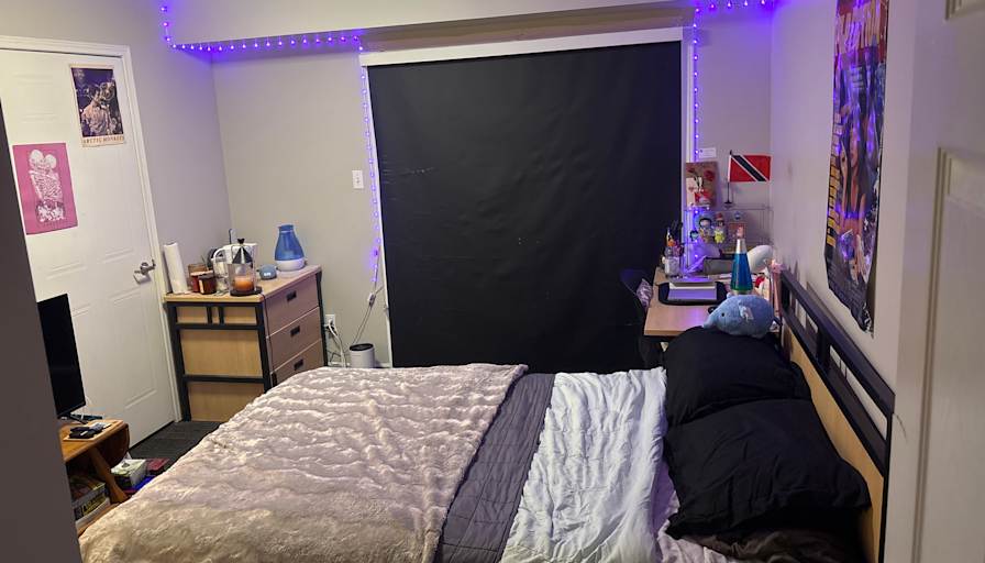Tyler Manorath's room