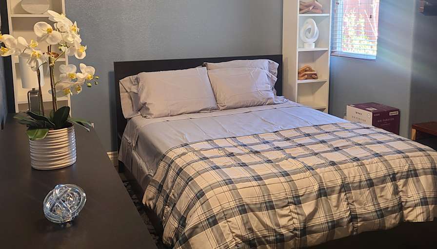 Gwen's room