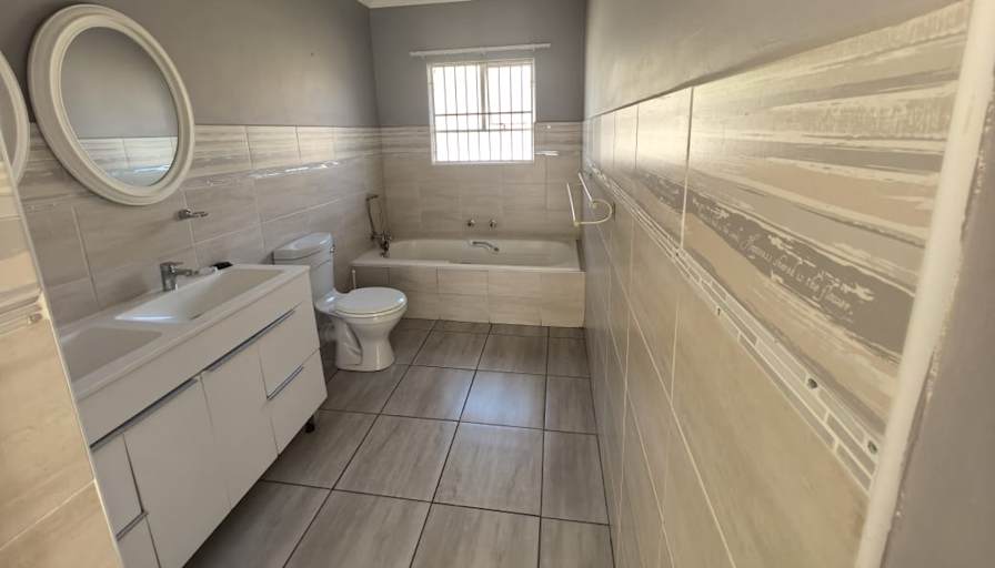Aurental's room