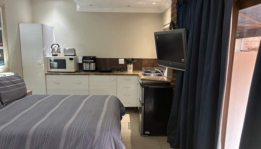 Dave's room