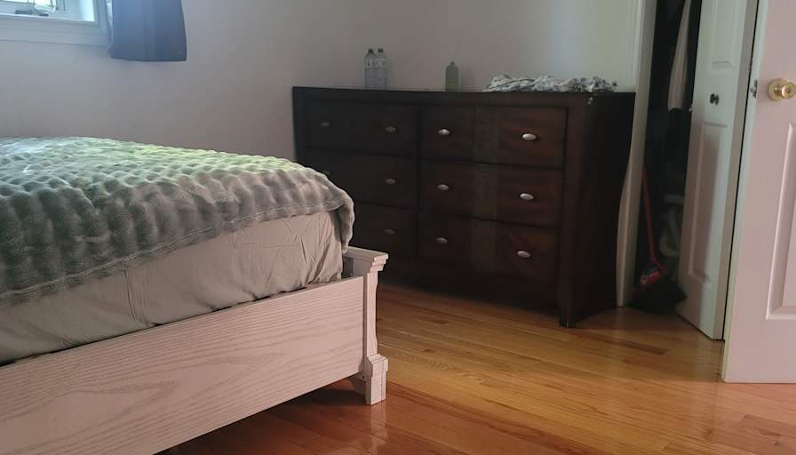 KALYAN SOU's room