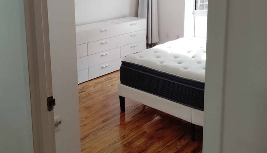 Jen's room