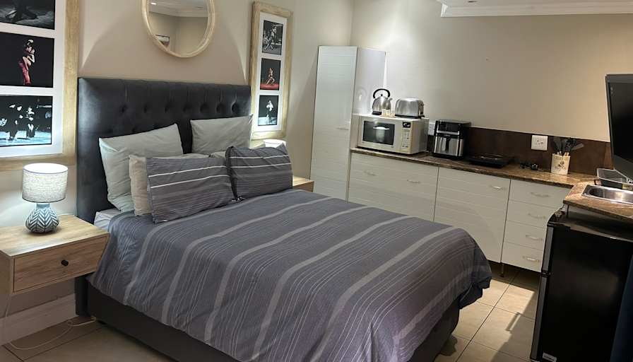 Dave's room