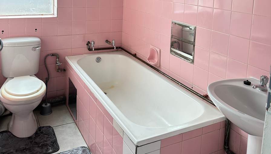 Sisonke's room