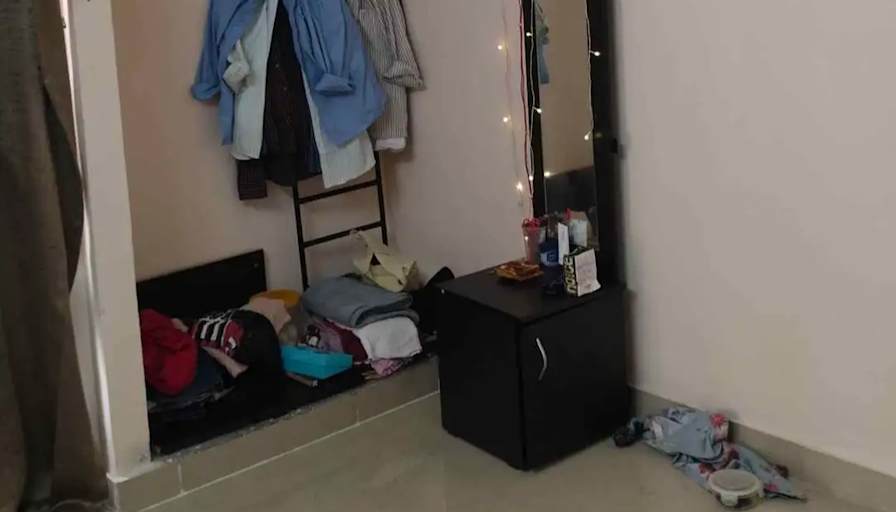 Srinivasan's room